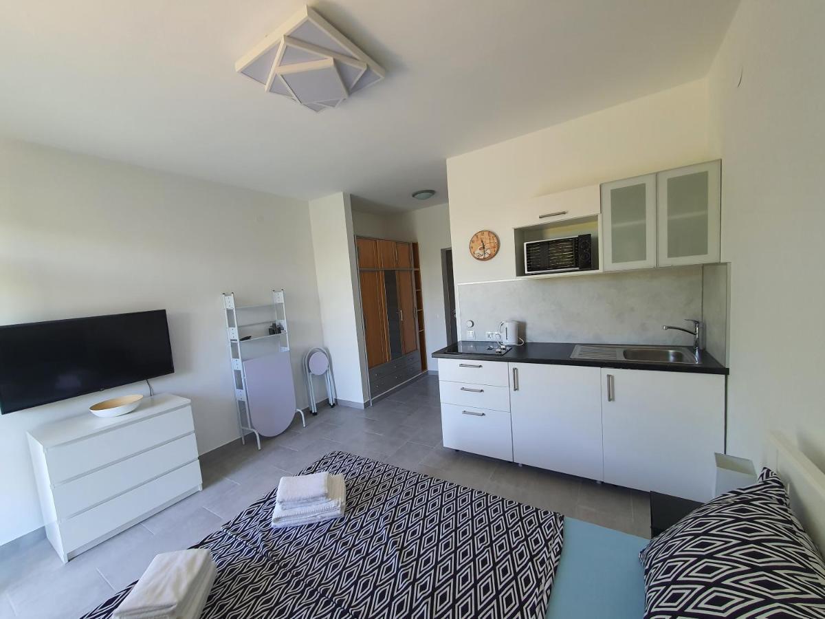 Villa Adagio Apartments Сумартін Екстер'єр фото
